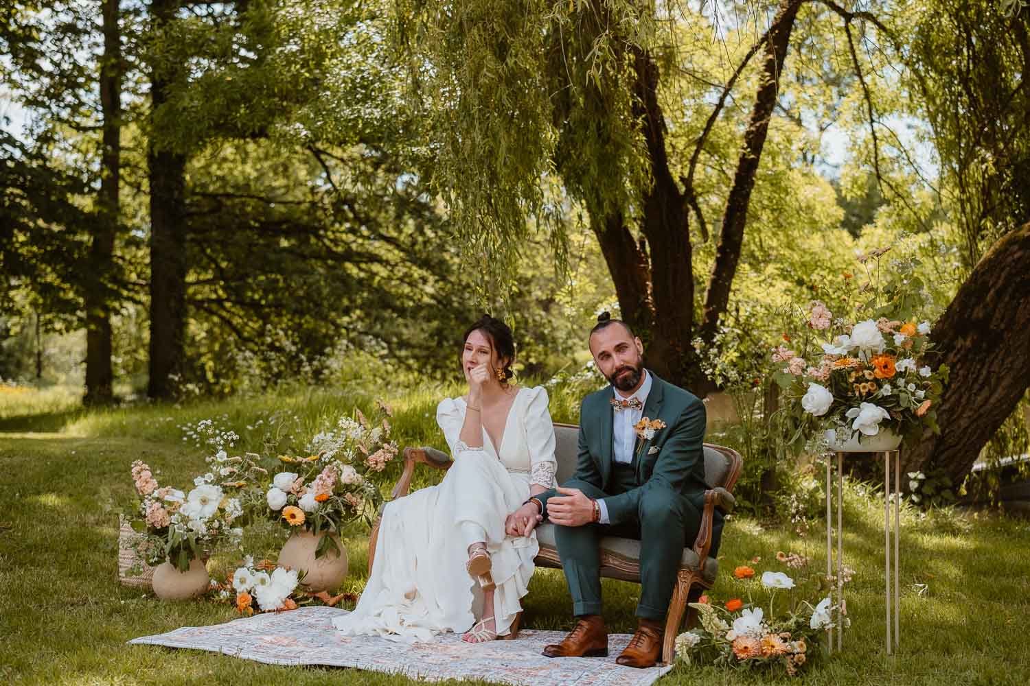 reportage photo mariage lifestyle cérémonie laïque — Château du Coing à Saint Fiacre sur Maine