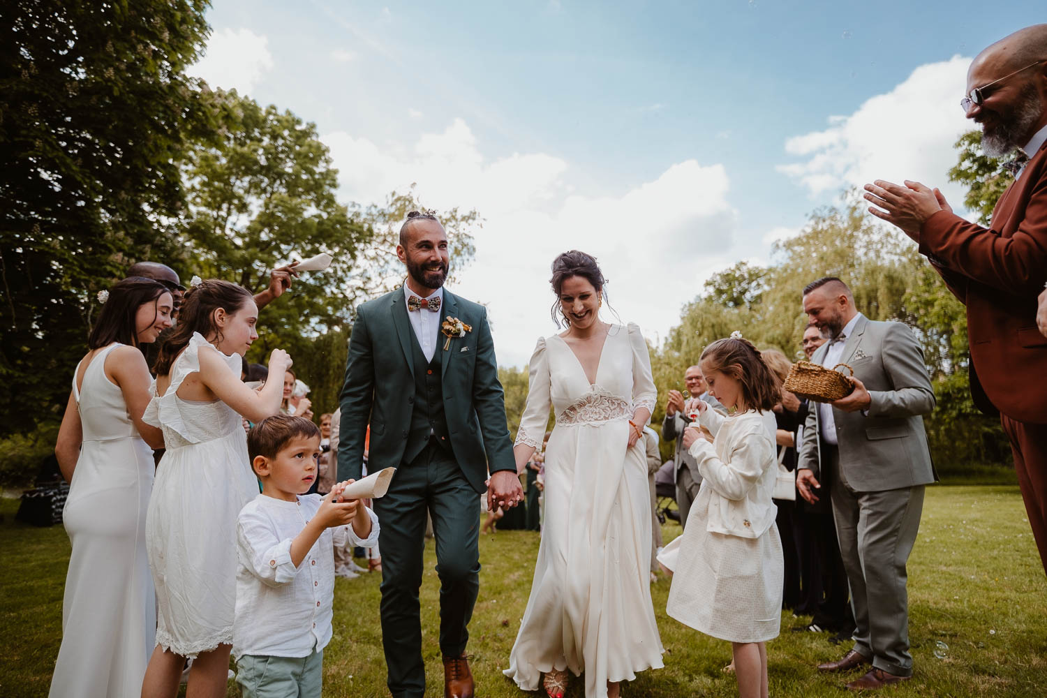 reportage photo mariage lifestyle cérémonie laïque — Château du Coing à Saint Fiacre sur Maine