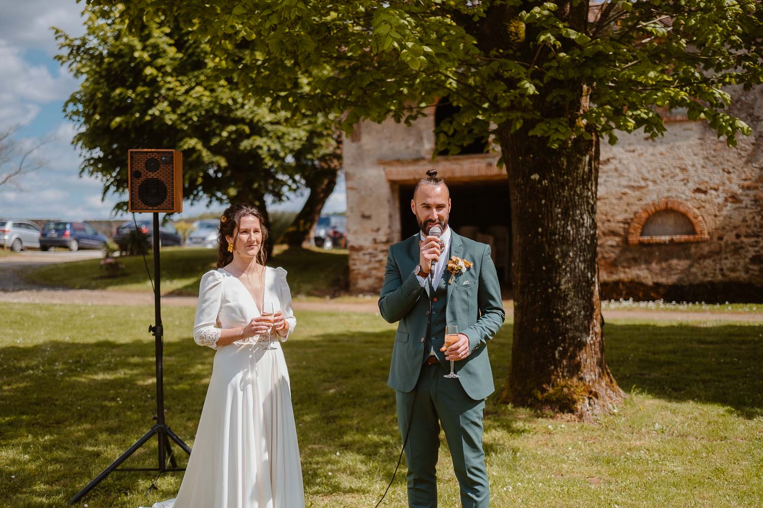 reportage photo lifestyle instants de vie cocktail mariage— Château du Coing à Saint Fiacre sur Maine