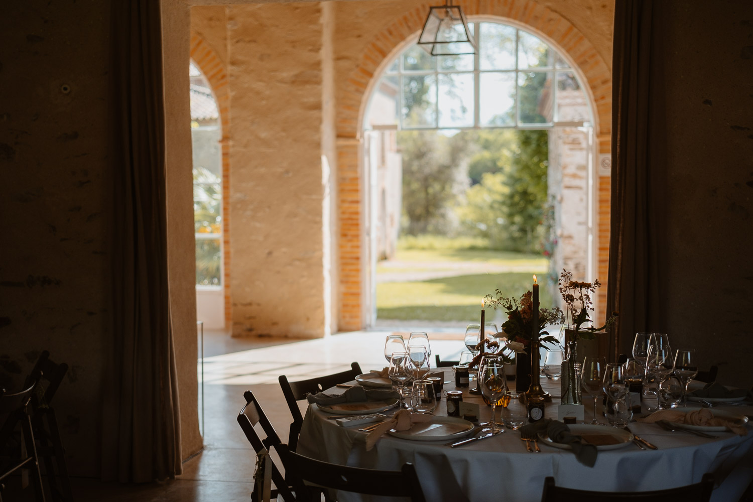 décoration salle tables mariage— Château du Coing à Saint Fiacre sur Maine