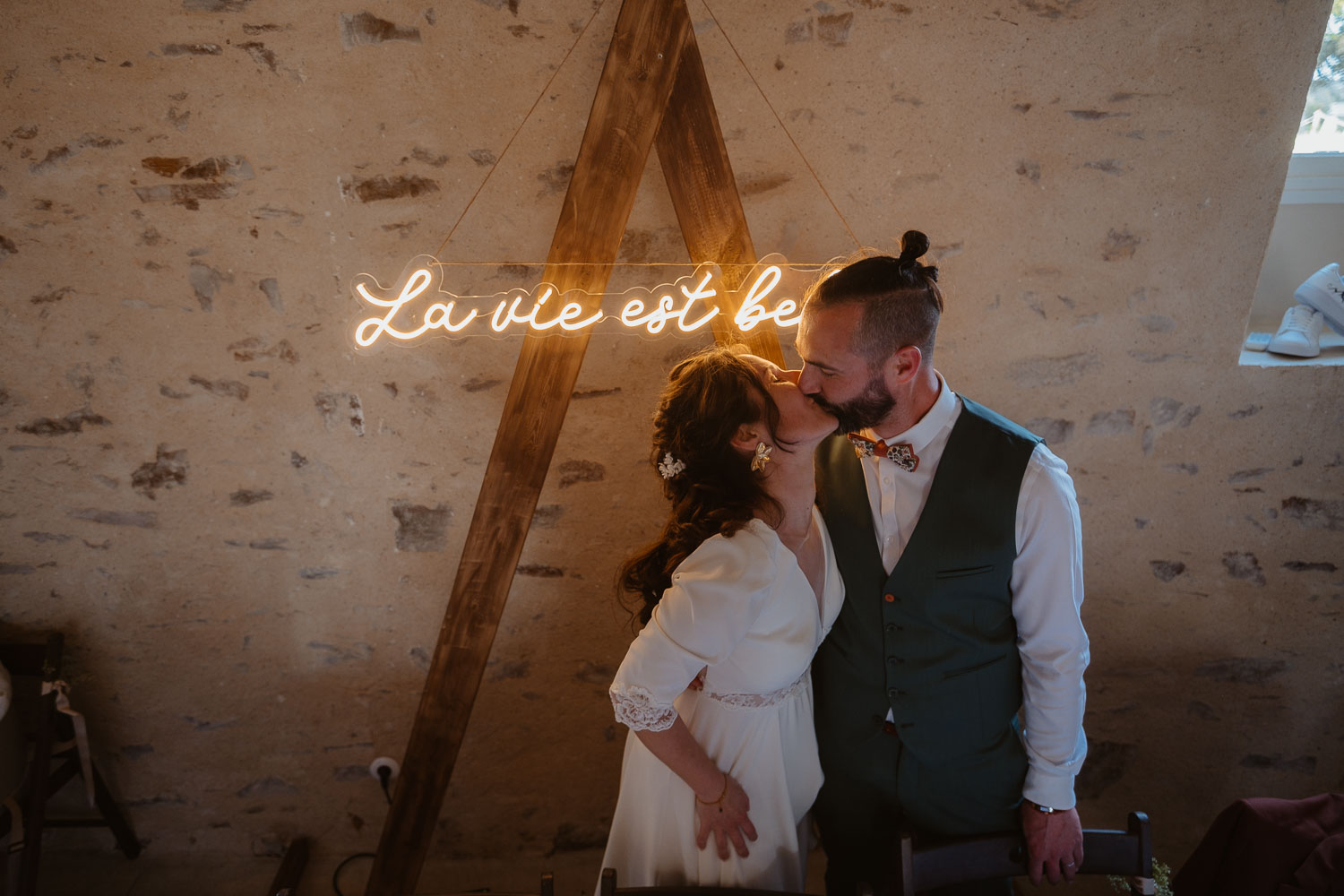 Entrée en salle mariés soirée — Château du Coing à Saint Fiacre sur Maine