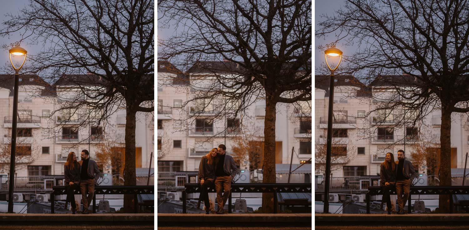 Séance photo engagement de couple save the date en hiver au coucher de soleil à Nantes (44)