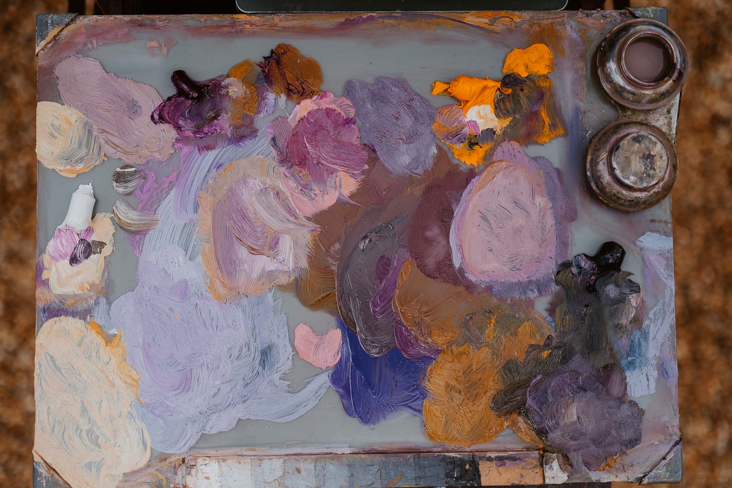 Séance photo reportage portrait artiste peintre achitecture Sami Toualit à Savennières (49)