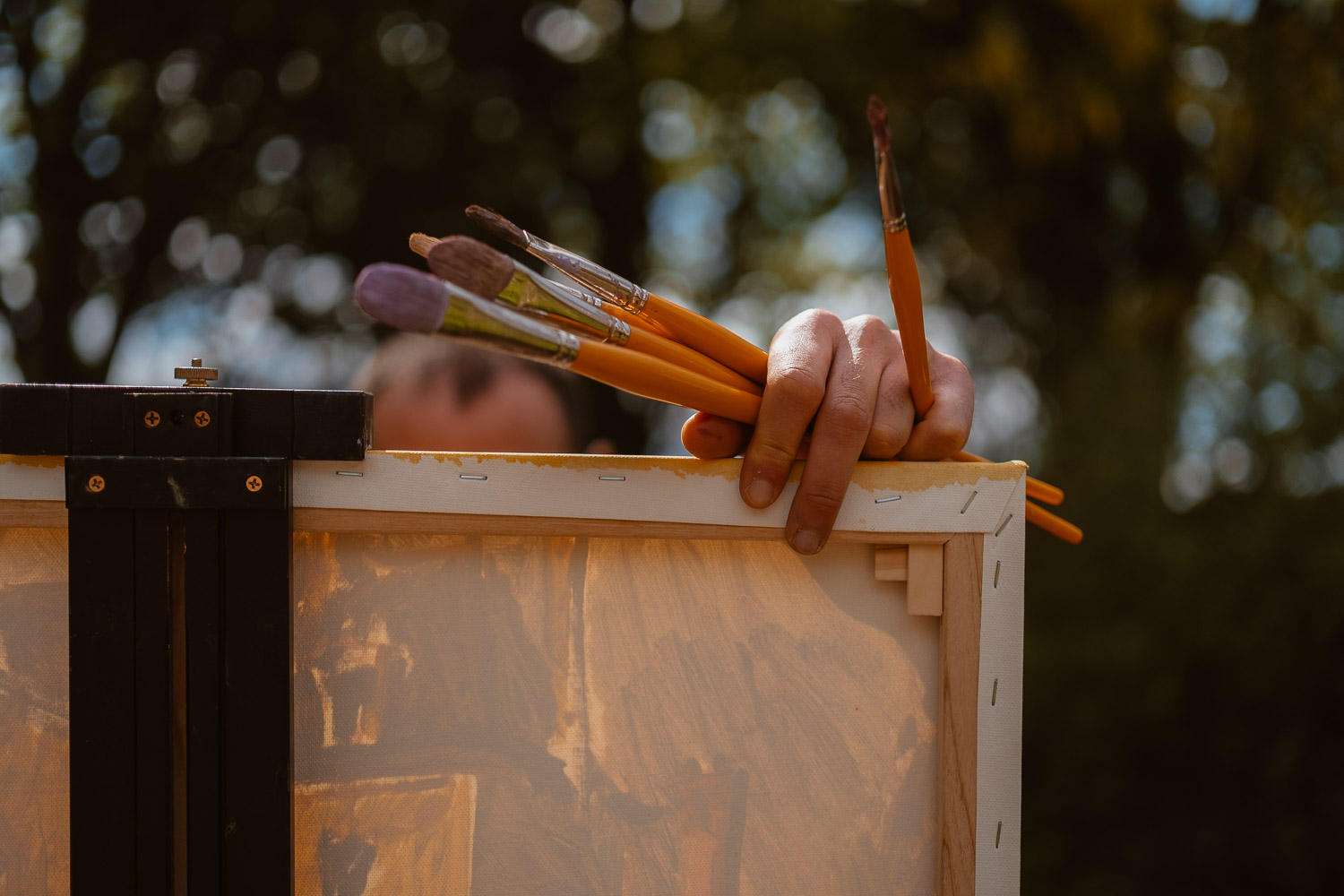 Séance photo reportage portrait artiste peintre achitecture Sami Toualit à Savennières (49)