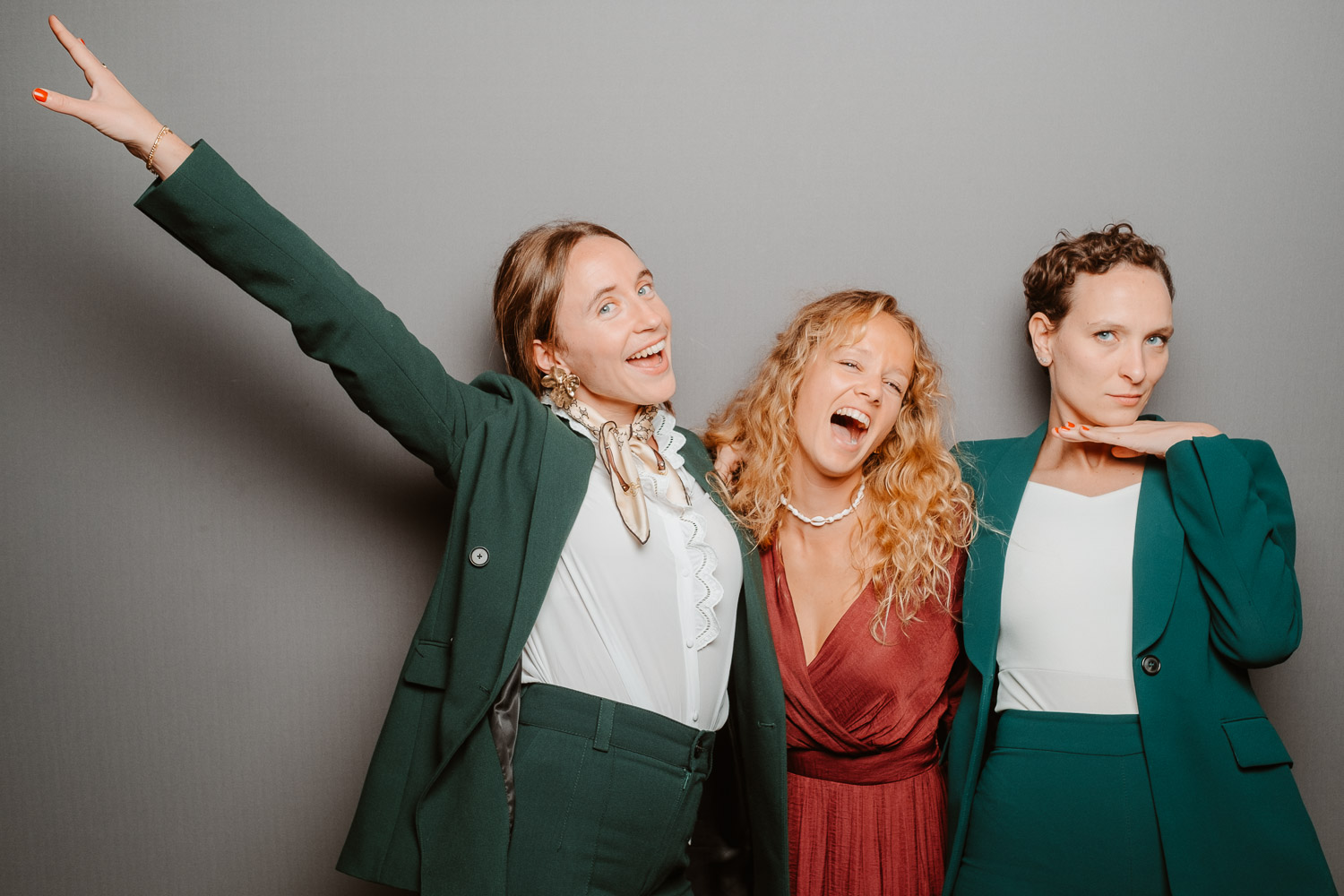 studio photo fun photomaton soirée mariage — Château du Bois Guy à Parigné