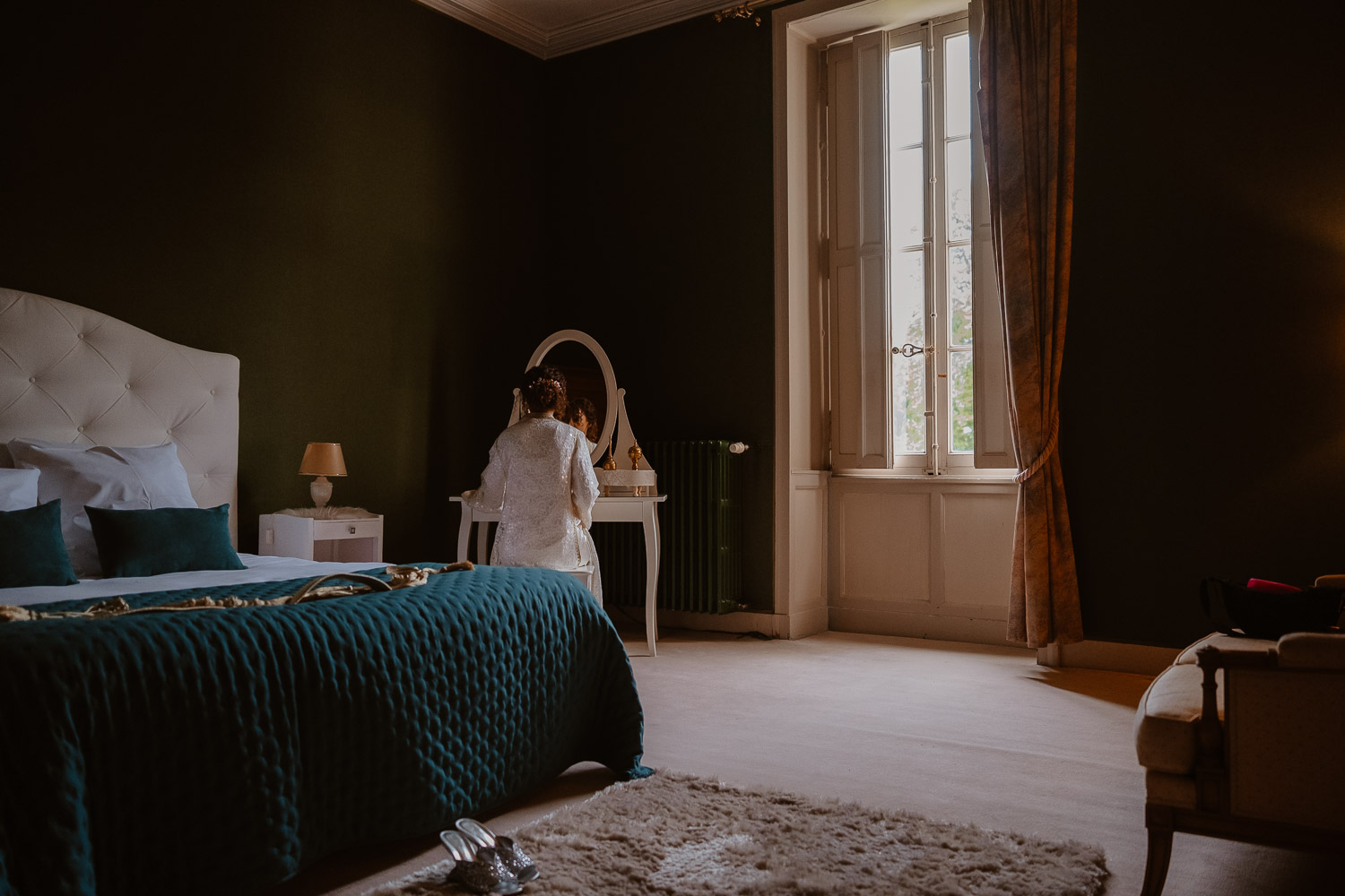 reportage photo préparatifs mariage — Château de la Rairie à Pont Saint Martin