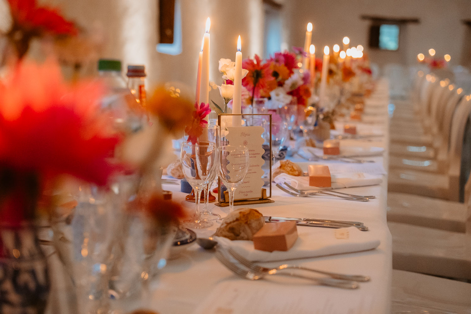 décoration salle tables mariage— Château de la Rairie à Pont Saint Martin