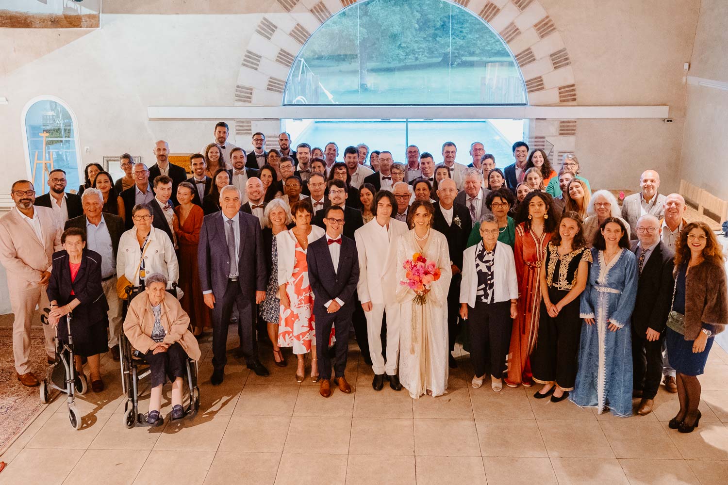 reportage photo groupe mariage— Château de la Rairie à Pont Saint Martin